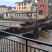 Carcare, la furia del fiume Bormida danneggia la passerella. Mirri: &quot;Dovrà essere demolita e ricostruita&quot;