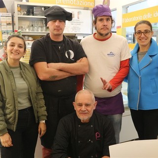 Alassio: applausi per i colori e sapori floreali dei gelati di Perlecò. Grande successo per le nuove De.Co.  il sorbetto Begonia e il gelato “Fiordibegonia”.