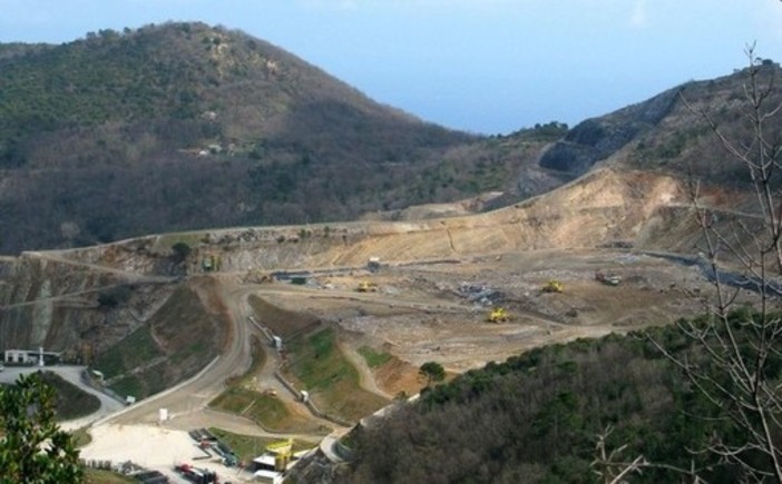 Abbancamento di rifiuti maggiore rispetto al previsto, la Provincia diffida i gestori della discarica del Boscaccio