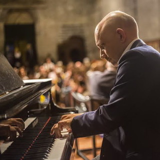 Andora, a Palazzo Tagliaferro c'e' &quot;Colors&quot; concerto di Diego Genta pianista e compositore ligure