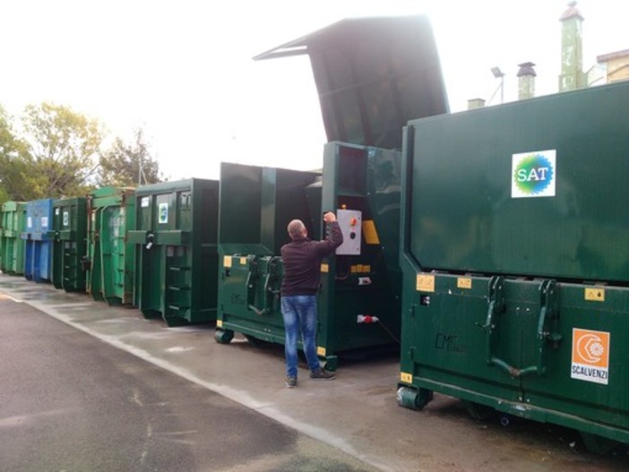 Differenziata ad Albenga: lunedì 17 febbraio inizierà il posizionamento delle nuove campane