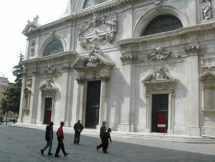 Savona: al Duomo il concerto di Arie sacre per la pace