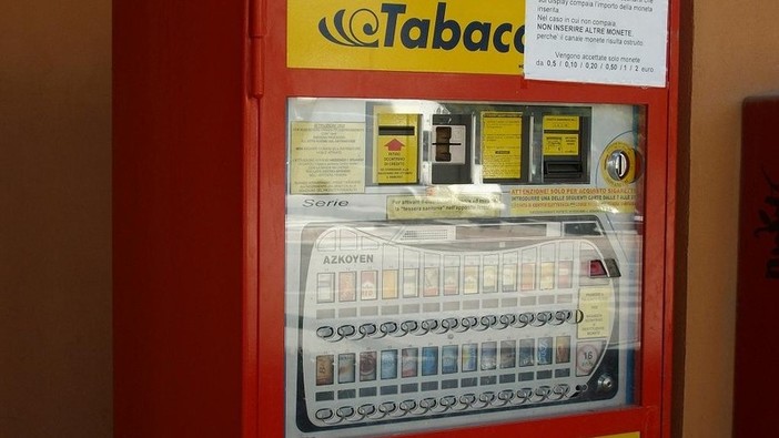 Sigarette e tabacco riscaldato, nelle bozze di finanziaria 10 centesimi in più a pacchetto