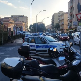 Donna investita da un’auto a Loano: al Santa Corona in codice rosso