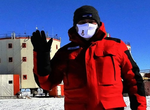 Brutto infortunio per il dottor Alberto Razeto, aveva portato in Antartide le mascherine di Borghetto