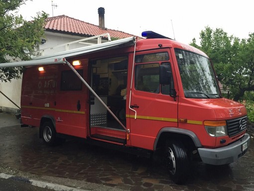 Tragedia nei boschi di Bardineto: muore schiacciato da un albero