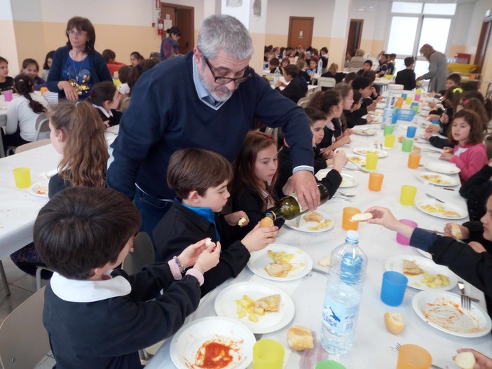 Andora, successo per la degustazione di Olio Extravergine d’Oliva nelle mense