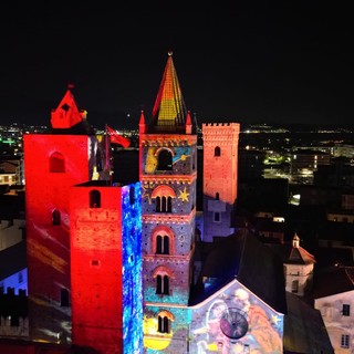 Albenga s’illumina d’immenso: grandissimo successo anche sui social. L’8 dicembre si accendono le luminarie