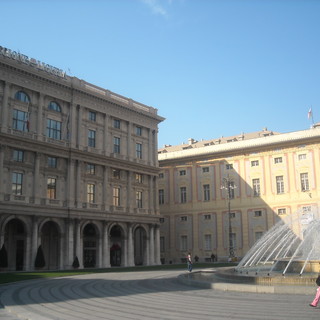 Anche Savona in Piazza De Ferrari per difendere la Costituzione