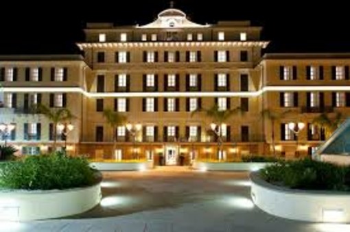 Al Grand Hotel Alassio l'aperitivo &quot;Spa Disco Sax and Relax&quot;