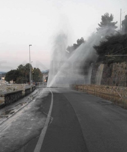 Torna lentamente alla normalità la circolazione ferroviaria sulla tratta Genova-Ventimiglia