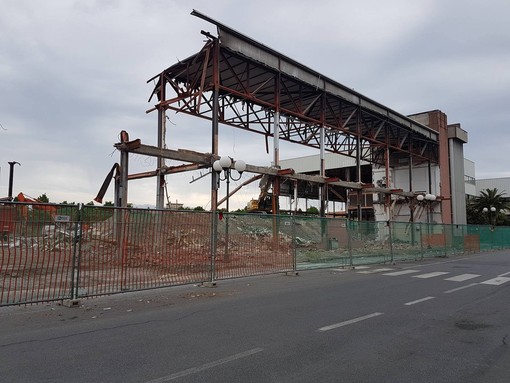 Albenga: cantiere dell'ex Ortofrutticola, Tomatis: &quot;Rimarrà a lungo quindi sposteremo il mercato, ma non prima dell'estate&quot;