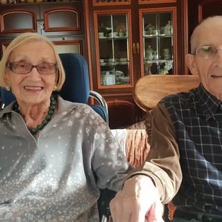 Coppia da record a Cengio: Edilio e Giovanna festeggiano 71 anni di matrimonio