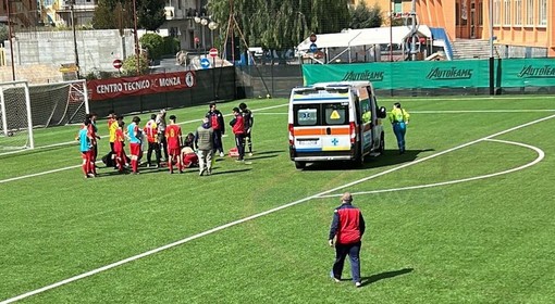 Scontro durante partita di calcio, 16enne portato al Santa Corona dall'elisoccorso