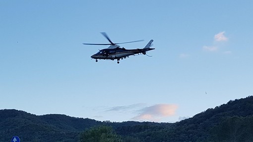 Servizio coordinato di controllo del territorio, elicottero dei carabinieri su Borghetto e comuni limitrofi