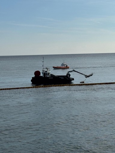 Inquinamento in mare da sversamento di idrocarburi: a Savona l'esercitazione per affinare gli interventi