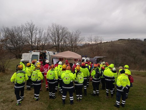 Ricerca persona a Stella, esercitazione della protezione civile e del gruppo cinofilo (FOTO)