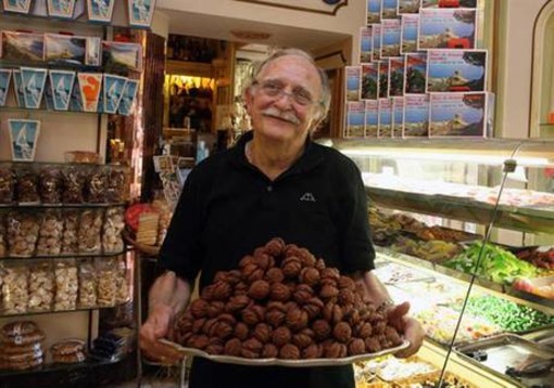 Morto Balzola, papà dei baci di Alassio