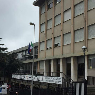 Gabriele, studente Ferraris Pancaldo scrive al Ministro Azzolina: &quot;La scuola è il calore delle persone che si incontrano ogni giorno&quot;