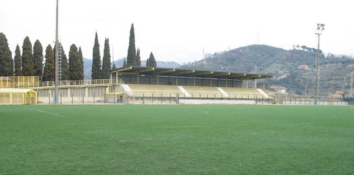 Aggrediscono con calci e pugni i dirigenti del Quiliano-Valleggia, Daspo per quattro tifosi dell'Asd Albissole