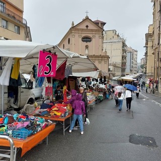 Mercoledì 22 maggio Savona festeggia Santa Rita con una riorganizzazione della fiera dovuta alla riduzione dei banchi