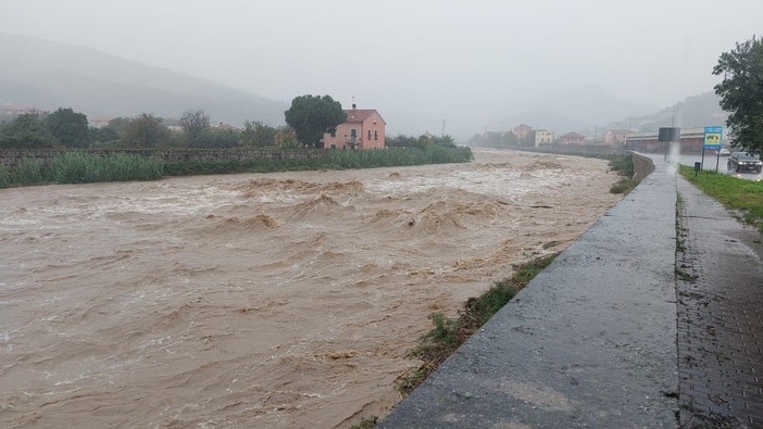 Riparazione condotte fognarie a Quiliano, il sindaco firma un'ordinanza di intervento al Consorzio Depurazione Acque