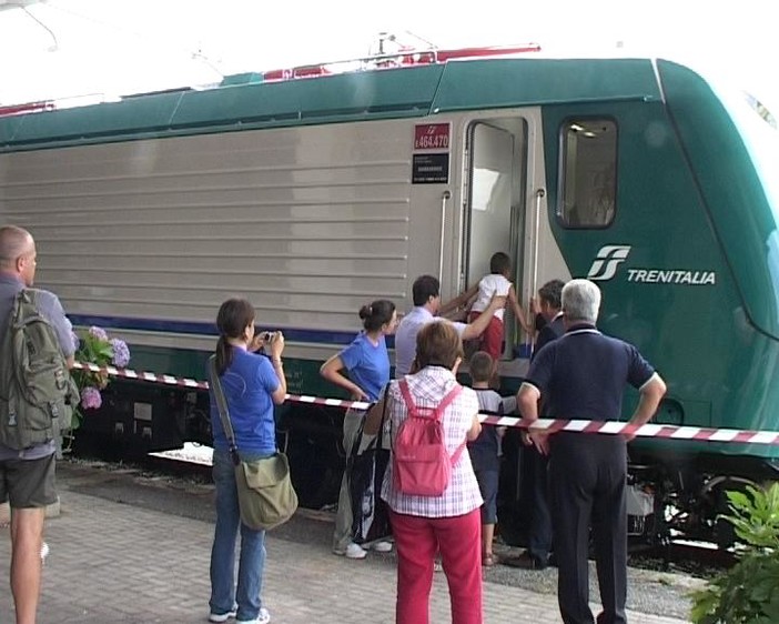 Matteoli oggi in visita pastorale alla Bombardier di Vado. Ma la domanda è: questi nuovi locomotori servono si o no?