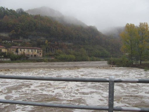 In piena la Bormida di Cengio: fiato sospeso per l'ACNA