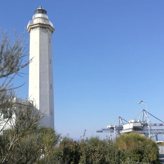 Una stazione radioamatoriale dal faro di Vado collegata con tutto il mondo