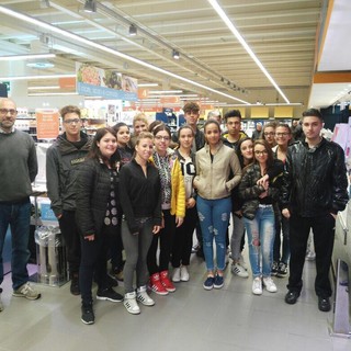 Cairo, gli studenti Istituto Tecnico visitano il Superstore Conad