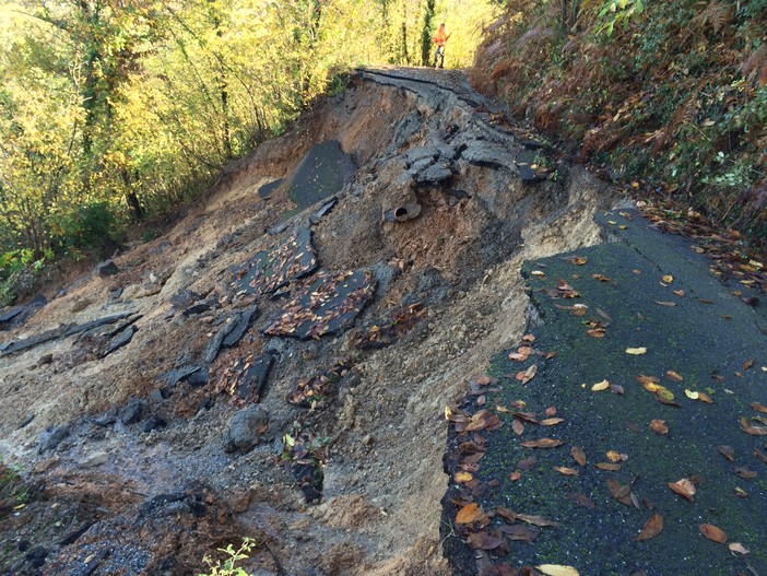 Casanova Lerrone, oggi riapre la strada comunale Capoluogo-Marmoreo