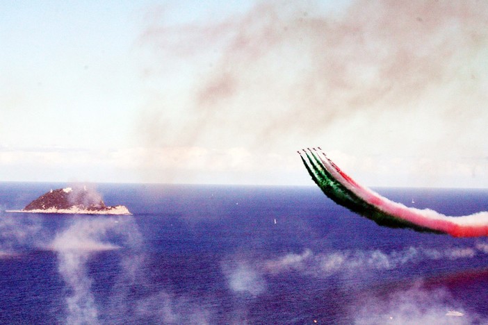 Le Frecce Tricolore lo scorso autunno ad Alassio (foto di Silvio Fasano)