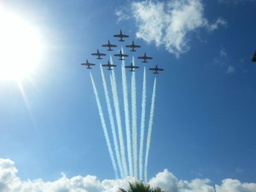 Grande spettacolo delle Frecce Tricolori a Loano: in 150mila per lo show