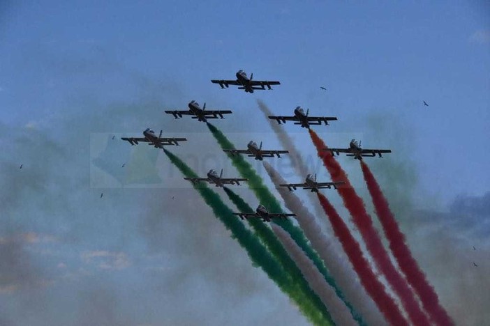 Ad Alassio &quot;Il Volo Acrobatico in Formazione&quot;: mostra fotografica dedicata alle Frecce Tricolori