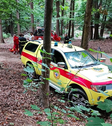 Fungaiolo cade nei boschi a Sassello: trasportato con l'elicottero al Santa Corona