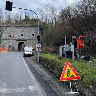 Altare, sostituite le centraline di gestione dell'impianto semaforico del forte (FOTO)