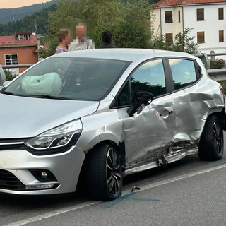 Frontale tra auto sulla Sp28 tra Roccavignale e Millesimo: diversi feriti ma nessuno grave (FOTO)