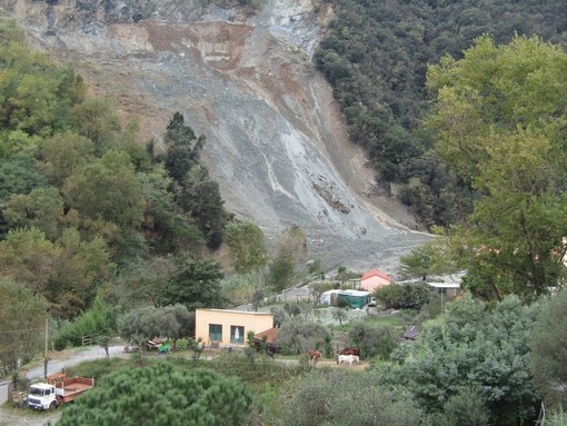 Allerta arancione e frana ad Ellera, 4 famiglie di località Olmo non potranno rimanere in casa