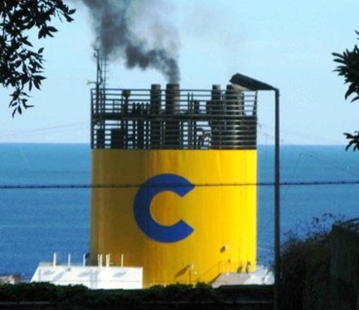 Banchine elettrificate a Vado Ligure e Savona? Cuneo (Italia Nostra): &quot;Darebbero lavoro al gruppo a gas della Tirreno Power&quot;