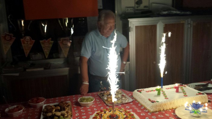 La Croce Bianca di Albenga festeggia i 77 anni del suo Presidente Dino Ardoino