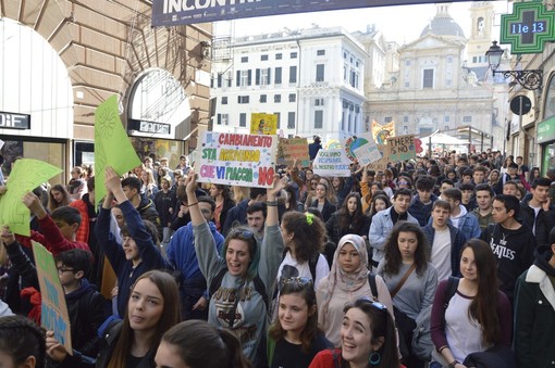 Scendi in piazza per Greta? Ti giustifica il ministro dell'Istruzione