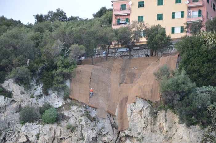 Finale Ligure, venerdì riapre a doppio senso l'Aurelia per Varigotti