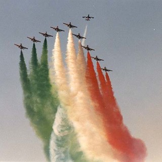 Albenga, Frecce Tricolori, Ciangherotti replica a Cangialosi