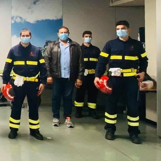 Santa Barbara, Toti ringrazia i Vigili del Fuoco: &quot;Rischiano loro vita per salvare e proteggere la nostra&quot;