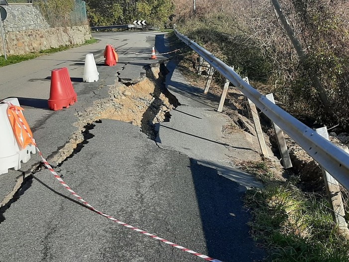 Viaggio sulle frane da Gameragna a San Martino fino a Teglia: la situazione a Stella (FOTO)