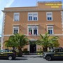 Savona, la Guardia di Finanza dona due defibrillatori alla Croce Bianca di Savona e Albenga