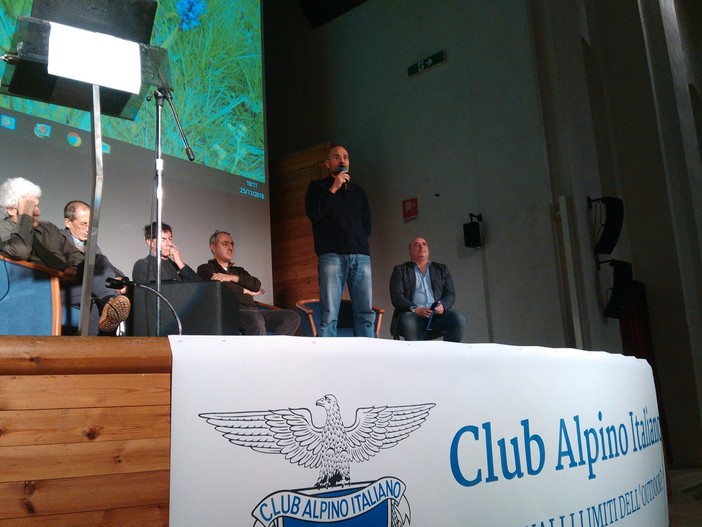 Grande partecipazione al convegno del CAI &quot;Quali i limiti dell'Outdoor&quot; a Finalborgo