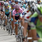 Giro d'Italia, Carcare segue l'esempio di Cairo e chiude le scuole