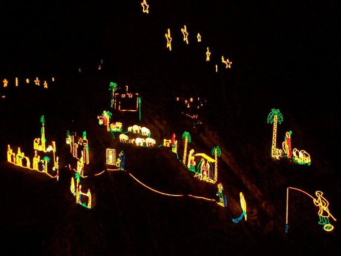 Il presepe, Giacomo Beltrando con moglie