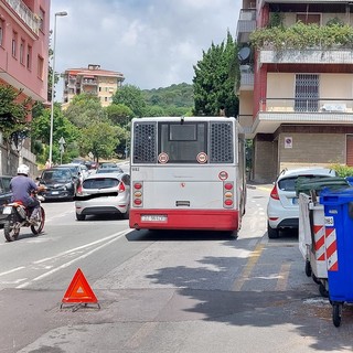 Ieri invece si è verificato un guasto ad un mezzo in via Tissoni a Savona